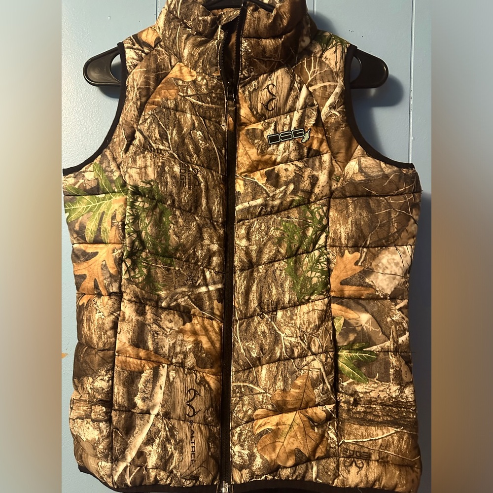 DSG outerwear women camo vest